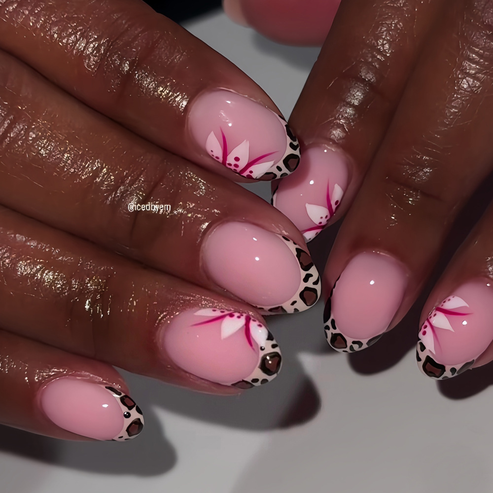 Short long fake nails for wome - مراجعة Nail Extension Tips وسعره