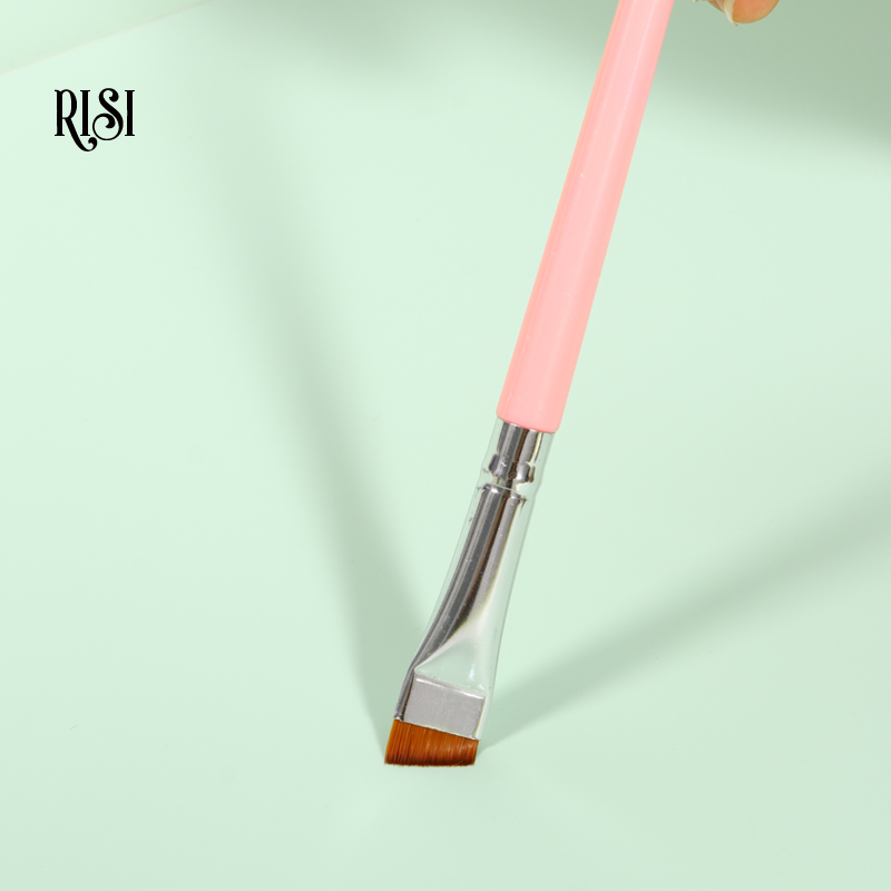 RISI Eyebrow Eyeliner Brush Su - مراجعة Blush Brush Kabuki وسعره