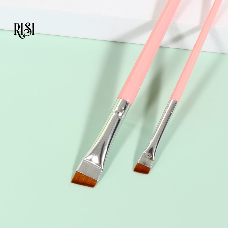 RISI Eyebrow Eyeliner Brush Su - مراجعة Blush Brush Kabuki وسعره