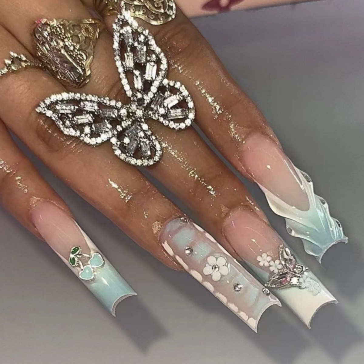 24pcs Flower Press on Nails Ar - مراجعة Nail Extension Tips وسعره
